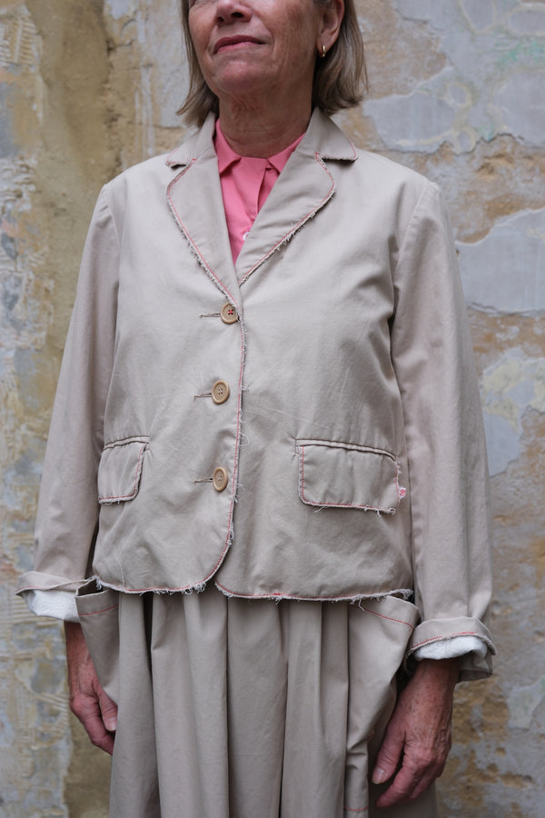 CROPPED, EASY-FIT JACKET WITH RAW EDGE - STONE